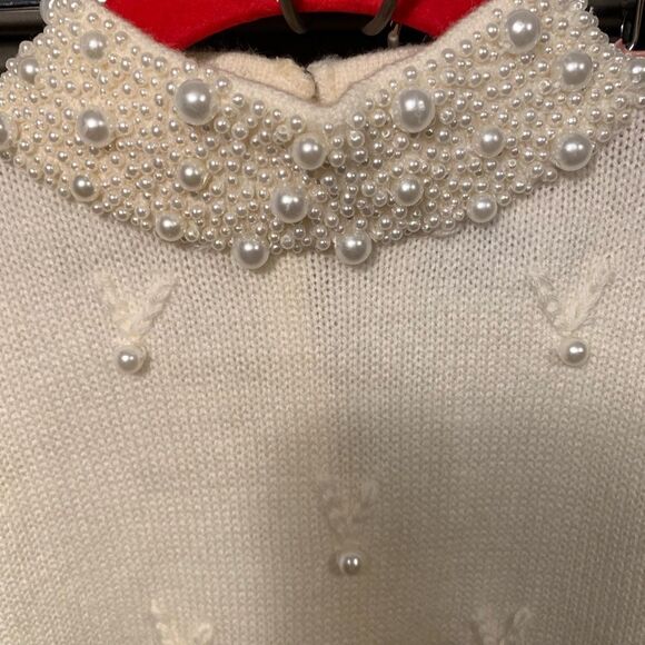 Vintage Pearl Cream Sweater - Picture 3 of 14